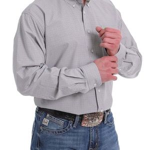 XXL Men’s Cinch Button Down.